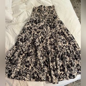 american eagle skirt or dress